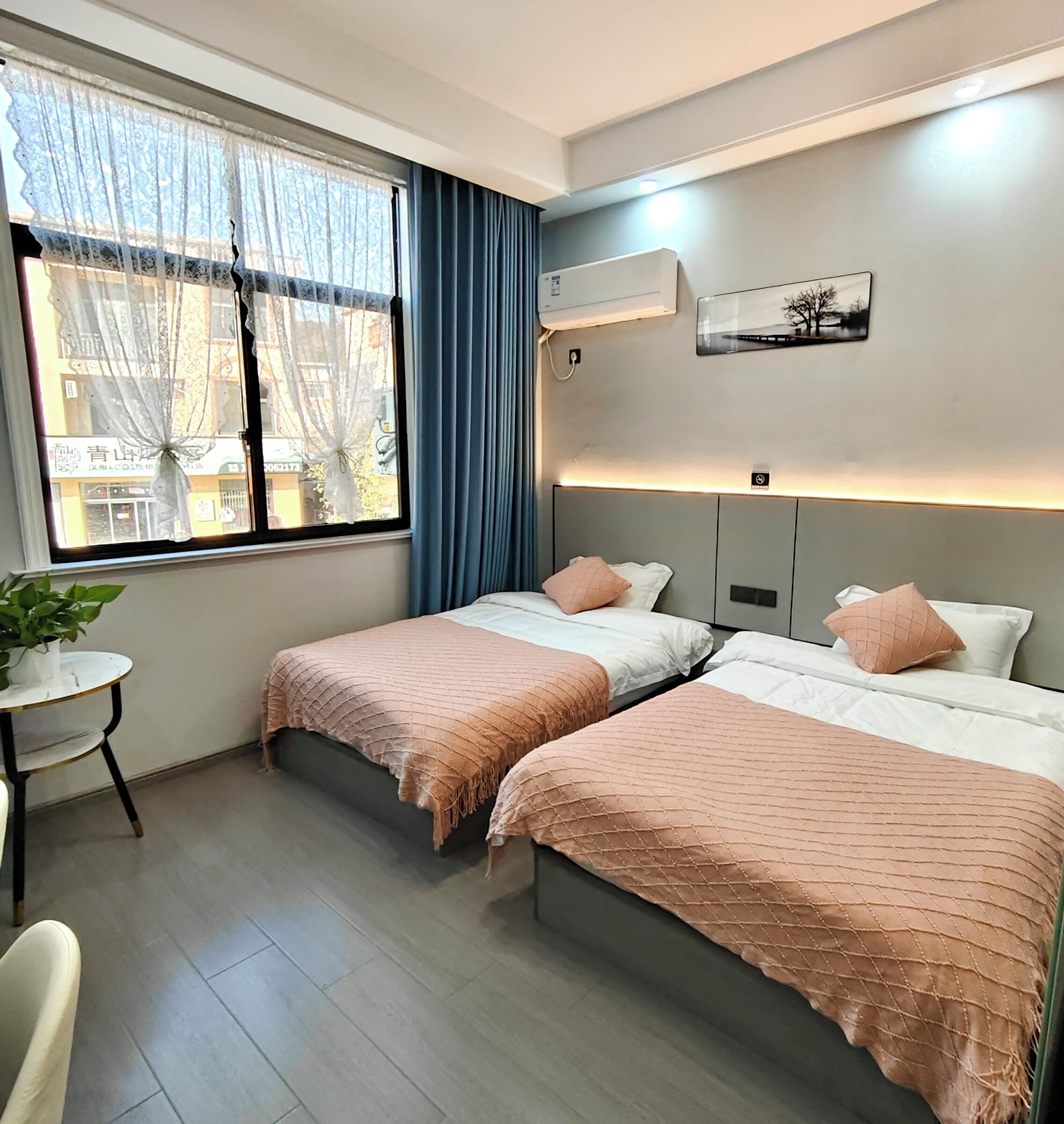 Standard Twin Room, Air conditioning, Mountain View