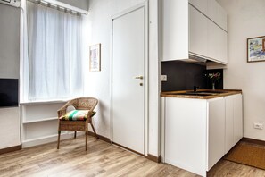 Standard Apartment, City View | Living area - Fascinating Flat next to Corso (Milan)