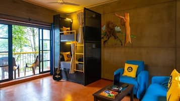 ๊ณต์ฉ ๋๋ฏธํ ๋ฆฌ, ๋จ๋
๊ณต์ฉ ๋๋ฏธํ ๋ฆฌ, ๊ณ๊ณก ์ ๋ง (6 Bed with Balcony) | ์นจ๋ ์ํธ