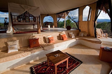 Deluxe Double or Twin Room, Garden View | Room amenity