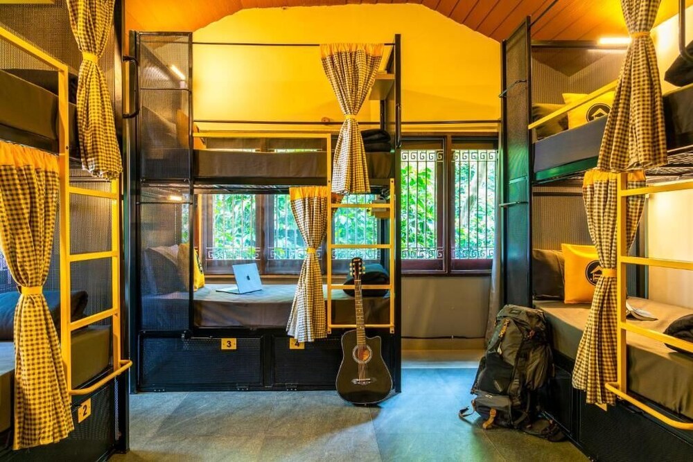1 Star Hotels