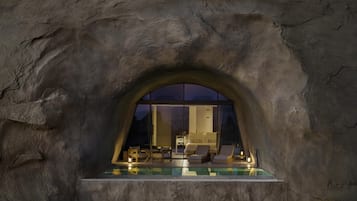 Suite, balcon, vue colline | Piscine privée