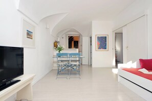 Lejlighed (1 Bedroom) | Opholdsområde