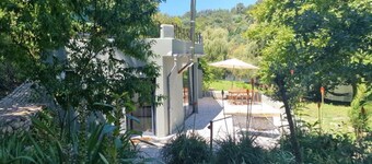 Mondego Riverside Lodge w/Private Beach. Pet-friendly!