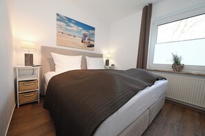 1 bedroom, free WiFi - Fischer's Hus apartment 1<br>Beautiful apartment with terrace and access to the sea time (Büsum)