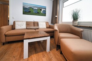 Tv, dvd-spelare och en stereo