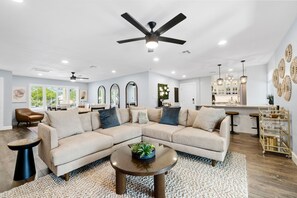 Smart TV, video games, offices - Cactus Oasis Vacation Rental | 5-BR House great for Bridal & Corp events, Scottsdale | Casita  • Heated Spa & Pool • Sun & Game Room (Scottsdale)