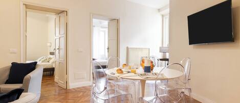 Appartamento (3 Bedrooms) | Area soggiorno