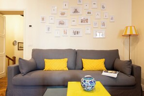Lägenhet (3 Bedrooms) | Vardagsrum