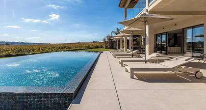 Chambre n°4 dans Villa SCL - Piscine Chauffée - SPA Jacuzzi