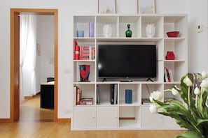Apartment (1 Bedroom) | Living area