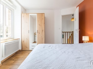 2 chambres, accès au Wi-Fi (inclus), literie fournie