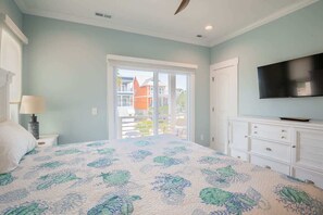 5 habitaciones, tabla de planchar con plancha y cuna de viaje