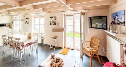 Charming Family Cottage With Garden