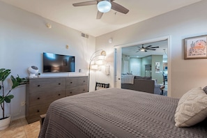 2 chambres, fer et planche à repasser, Wi-Fi, draps fournis