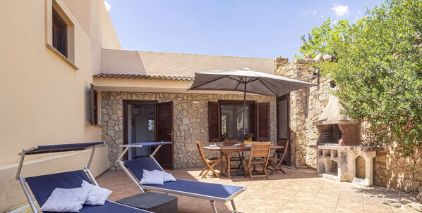 屋外ダイニングエリア