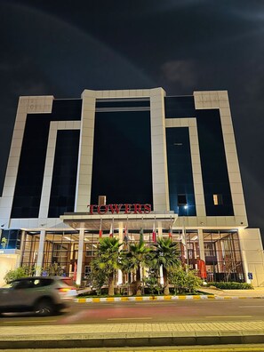 Front of property - towers hotel (Buraydah)