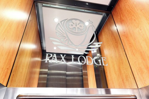 Pax Lodge