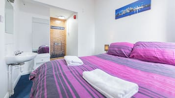 Iron/ironing board, free WiFi