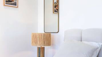 1 dormitorio, tabla de planchar con plancha, wifi gratis y ropa de cama