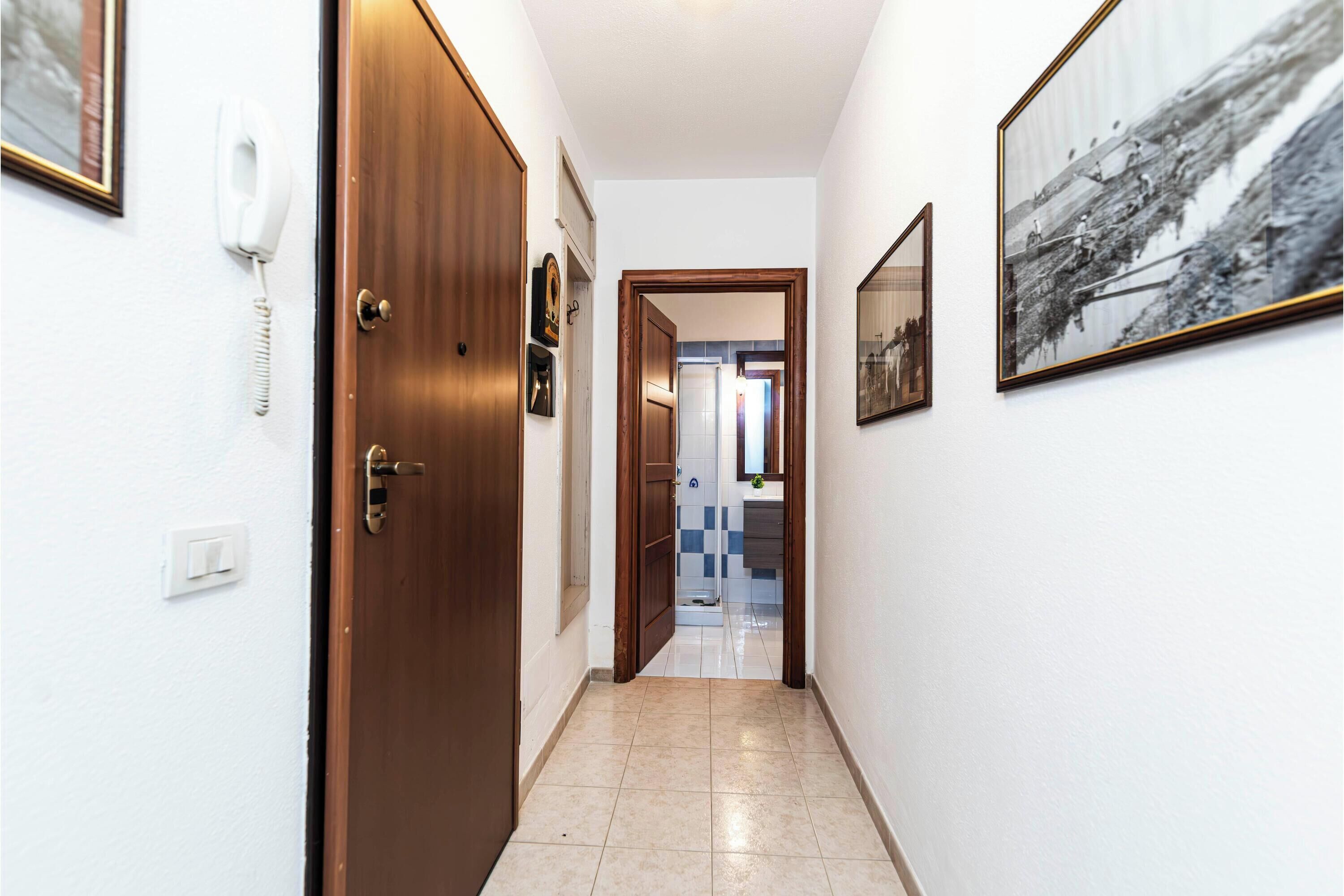 Family Apartment, 3 Bedrooms, 2 Bathrooms (Scacciapensieri) | Interior