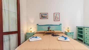 Family Apartment, 3 Bedrooms, 2 Bathrooms (Scacciapensieri) | 3 bedrooms