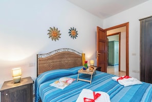 Family Apartment, 3 Bedrooms, 2 Bathrooms (Scacciapensieri) | 3 bedrooms - Scacciapensieri (Olbia)