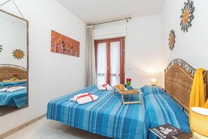 Family Apartment, Multiple Bedrooms, 2 Bathrooms (Scacciapensieri) | 3 bedrooms, free WiFi, bed sheets - Scacciapensieri (Olbia)