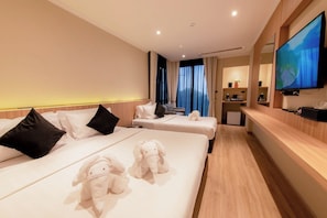 King Room with Pool View