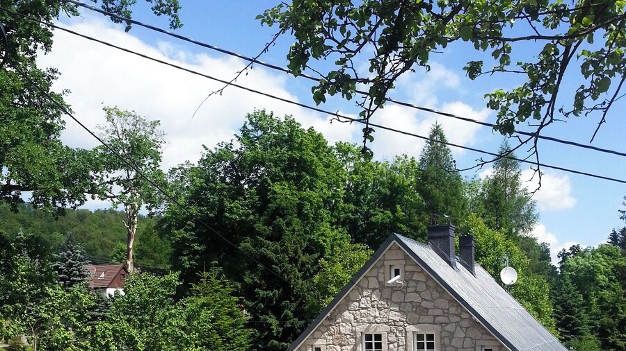 Dom Nad Wodospadem pod Snieznymi Kotlami