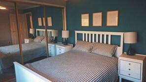 5 chambres, fer et planche à repasser, Wi-Fi, literie fournie