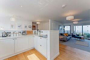 Interior - A llyn peninsula that sleeps 5 guests  in 2 bedrooms (Nefyn)