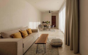 TV - Hacienda 21 - Villa 10 rooms, 6 pools, gym and yoga (Tulum)