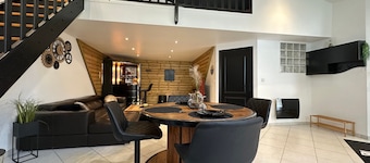 Charming Love Room with private spa Romantic getaway 2 steps from Belgium