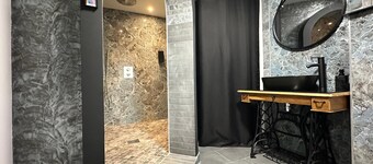 Charming Love Room with private spa Romantic getaway 2 steps from Belgium