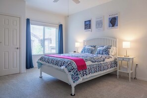 2 habitaciones, tabla de planchar con plancha, cuna de viaje y wifi 