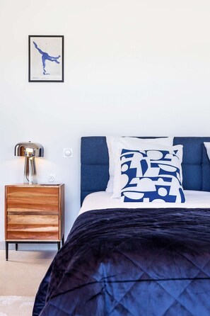 1 slaapkamer, een strijkplank/strijkijzer, gratis wifi, beddengoed