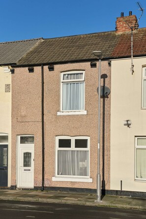 Exterior - Comfortable 2 bedroom Home (Hartlepool)