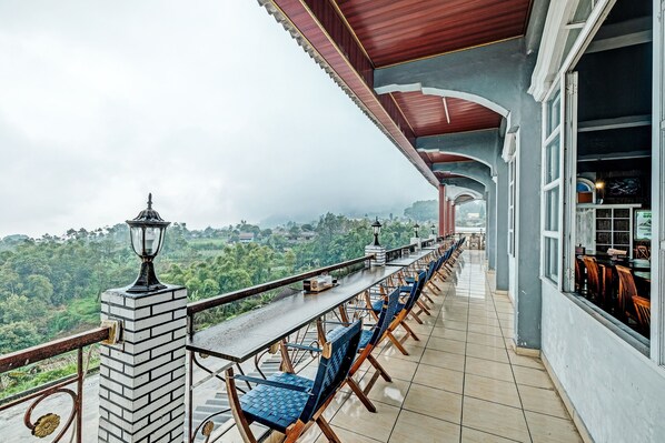 Lobby - Capital O 92276 Hotel Pesona Gunung (Getasan)