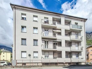 Exterior - Cosy apartment for 4 guests with WIFI, A/C, TV and terrace (Chiavenna)