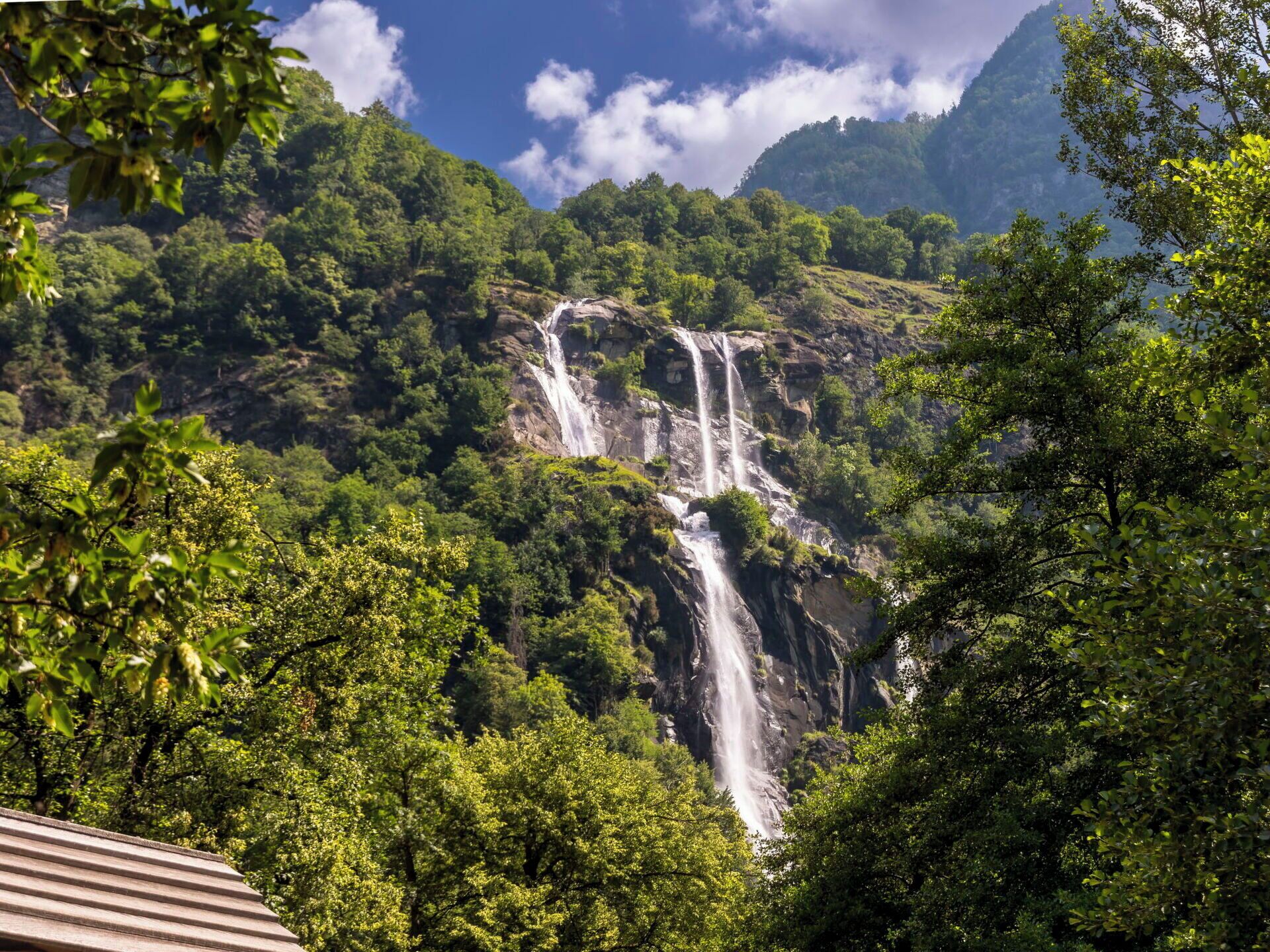 Cascade, Montagnes Relief, La Nature, Plan D'Eau, Montagne, Environnement Naturel, Paysage Naturel, Végétation, Montagnes, Paysage