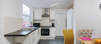 5 Bedroom House in Hartlepool