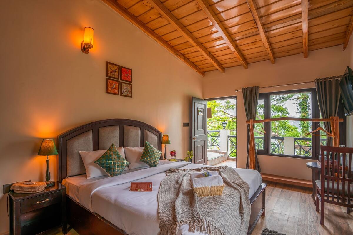 Superior Room with Lake View | Truy cập Internet không dây miễn phí, bộ trải giường 