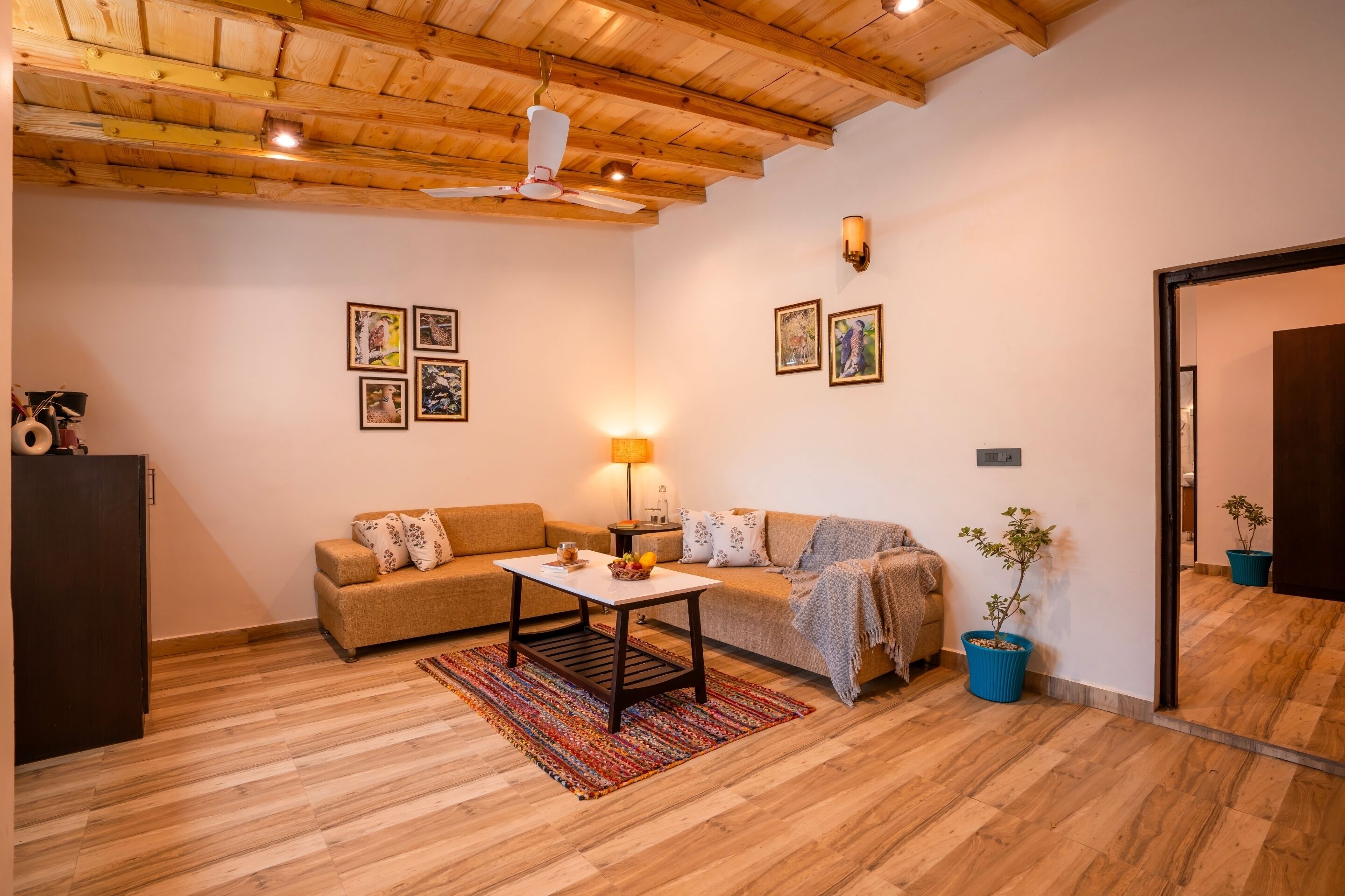 Suite, vue sur le lac | Accès au Wi-Fi (inclus), literie fournie