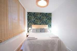 Apartment | 2 bedrooms, iron/ironing board, free WiFi, bed sheets - Castelldefels - Apartment - Sleeps 4 - Beach Side (Castelldefels)