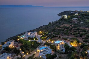 Exterior - Luxury 3 bedroom Villa with heated pool (Akrotiri)