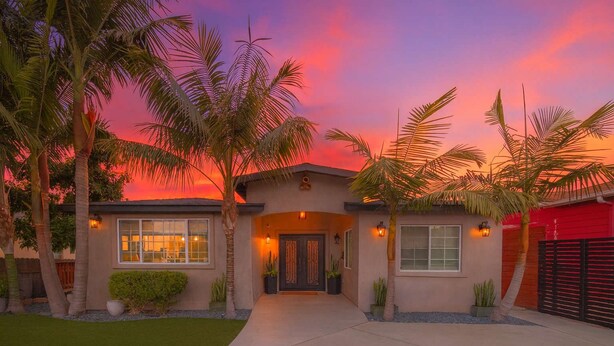 Exterior - Modern Luxury | Hot Tub | 4 Blocks to Mission Bay! (San Diego)