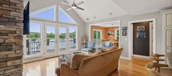 Relaxing Riverfront Family Escape w/ Private Dock