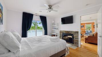 3 slaapkamers, een strijkplank/strijkijzer, reisbedje, wifi