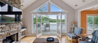 Exclusive Riverside House Escape Near The City!